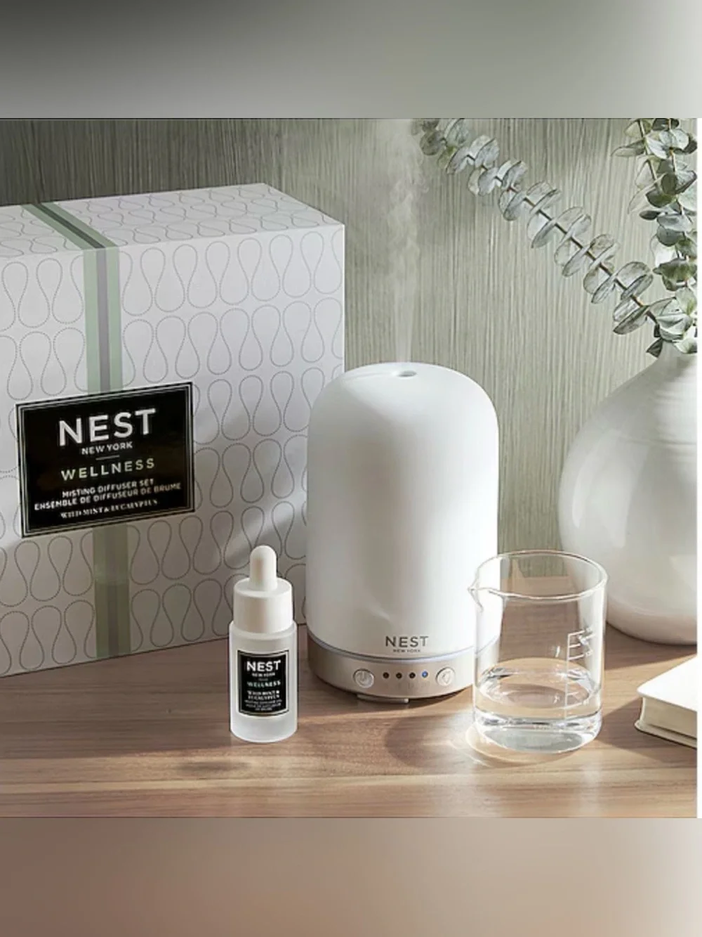 NEST Fragrances White Ultrasonic Aroma Diffuser